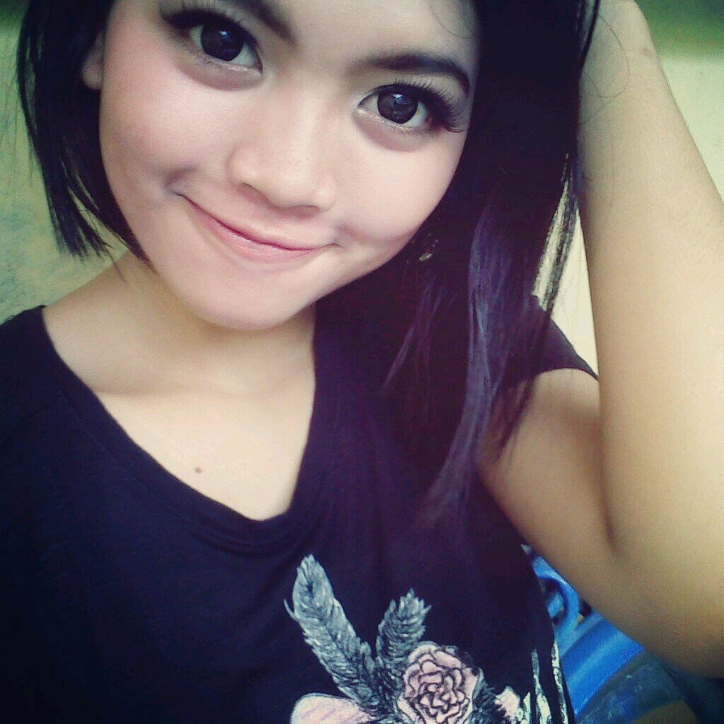 ardinanhasya's profile picture. 28 april 1994| ALLAH & family...@AnciYanchair aja | Kamu maunya gimana? pasti aku turutin | http://t.co/IZ9ehNpHJq | IG putriardina