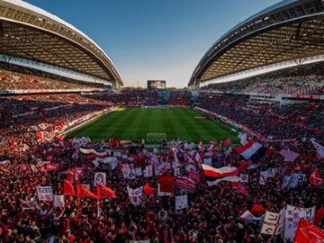 浦和レッズを愛してます。 好きな言葉は 刻石流水 です。 ガンダム(UC.アナザー語れます。)銀英伝好きです。　NPBはパリーグ派