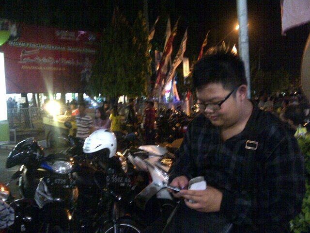 0:) (҂'̀⌣'́)9  :D