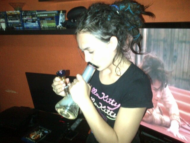 I care about animals ,I believe iv found true love, and smoke da herb. I part take in a lot of hobbies including, needlework, biology studies and arts and craft