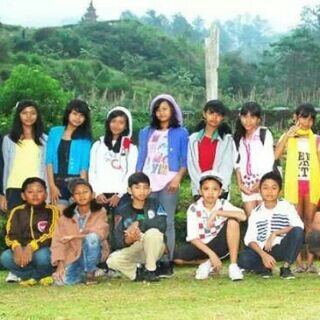 Alma_d3o's profile picture. Jangan meremEhkan hal sekecil apapun