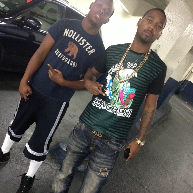 UnsignedArtist/writer/CEO (http://t.co/dPztatmDBf) (FLEEBILLZBOOKINGS@GMAIL.COM)