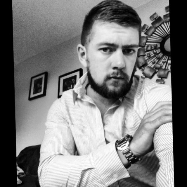 philewis90's profile picture. 