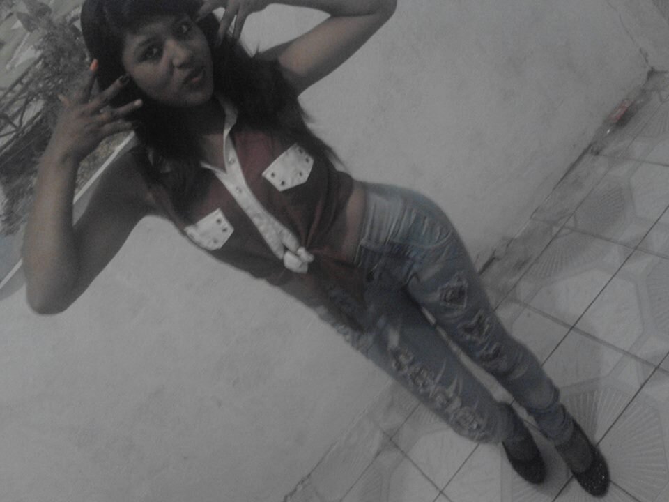 soy una chava muy divertida, supe alegre...=)