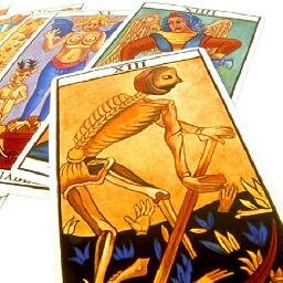 การ์ด Tarot อ่าน ออนไลน์ ฟรี การคาดการณ์ ในอนาคต ฟรี + ดวงชะตา   http://t.co/v8CsFb3CCi