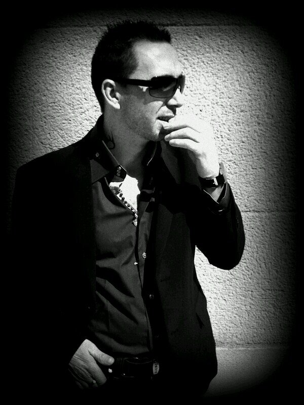 frateplein13's profile picture. animateur,danceur ,barman ,serveur,ici pour vous faire découvrir la foliee pleine que je mais dans les évènement auxquelles je participe maladeeeeee