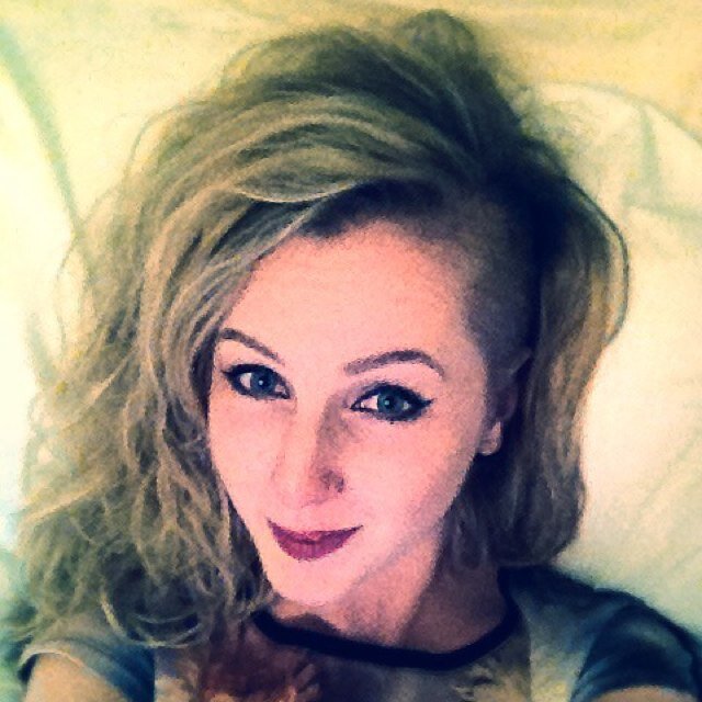 18 year old dance student just trying to make a living. PARTAAAAAY