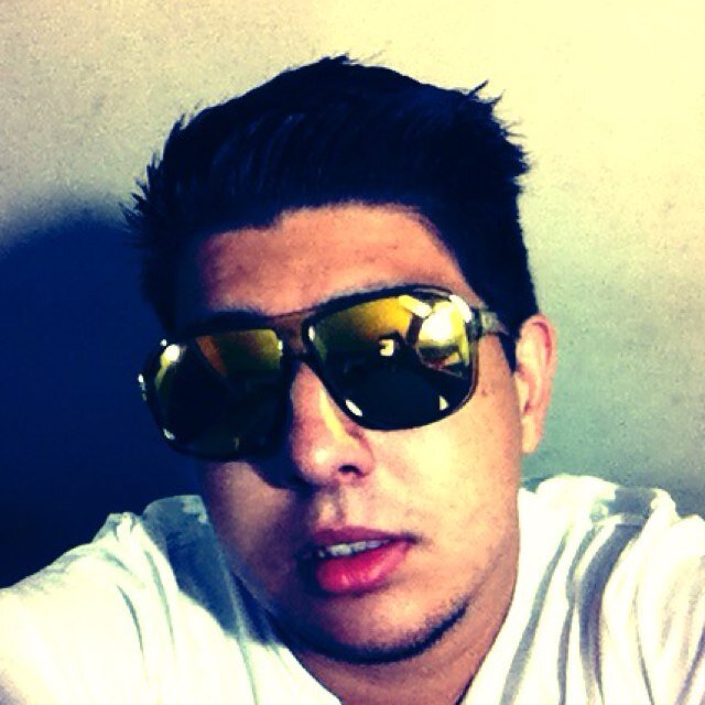 Cruzeirense , Mineiro , Filho de Deus , humilde , Quero ver peita o chefin . ♫ 

Livrai-me de todo o mal, amém!