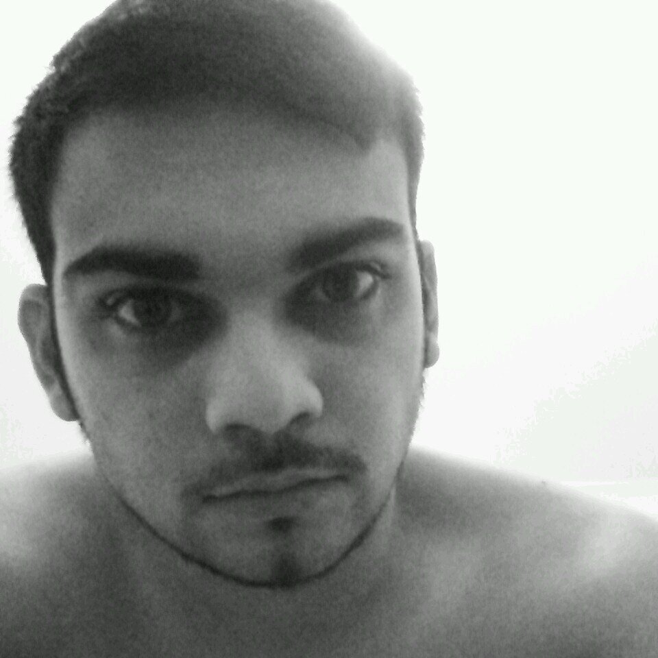 É Português, Língua do Brasil,
you can talk to me, i wont bite...
if i want to say something..i'll say it
and i dont feel the need to BULLS**T!