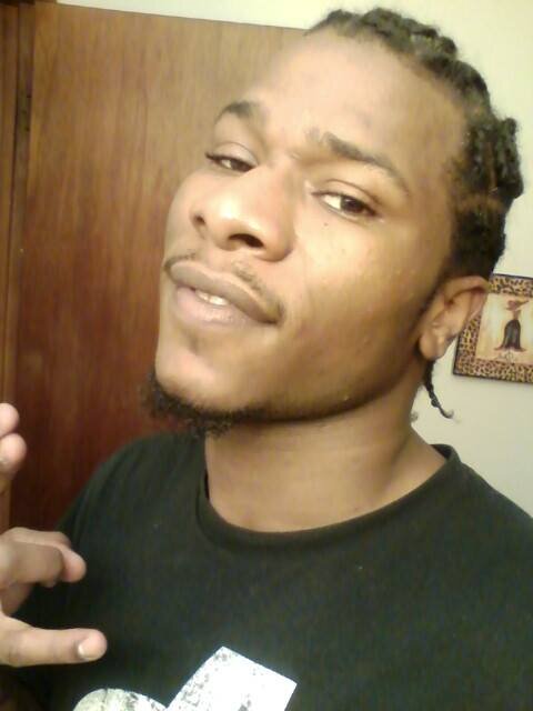 ACEBEZZEL815's profile picture. #ROCKHEAVY #TMT...THAT IS ALL