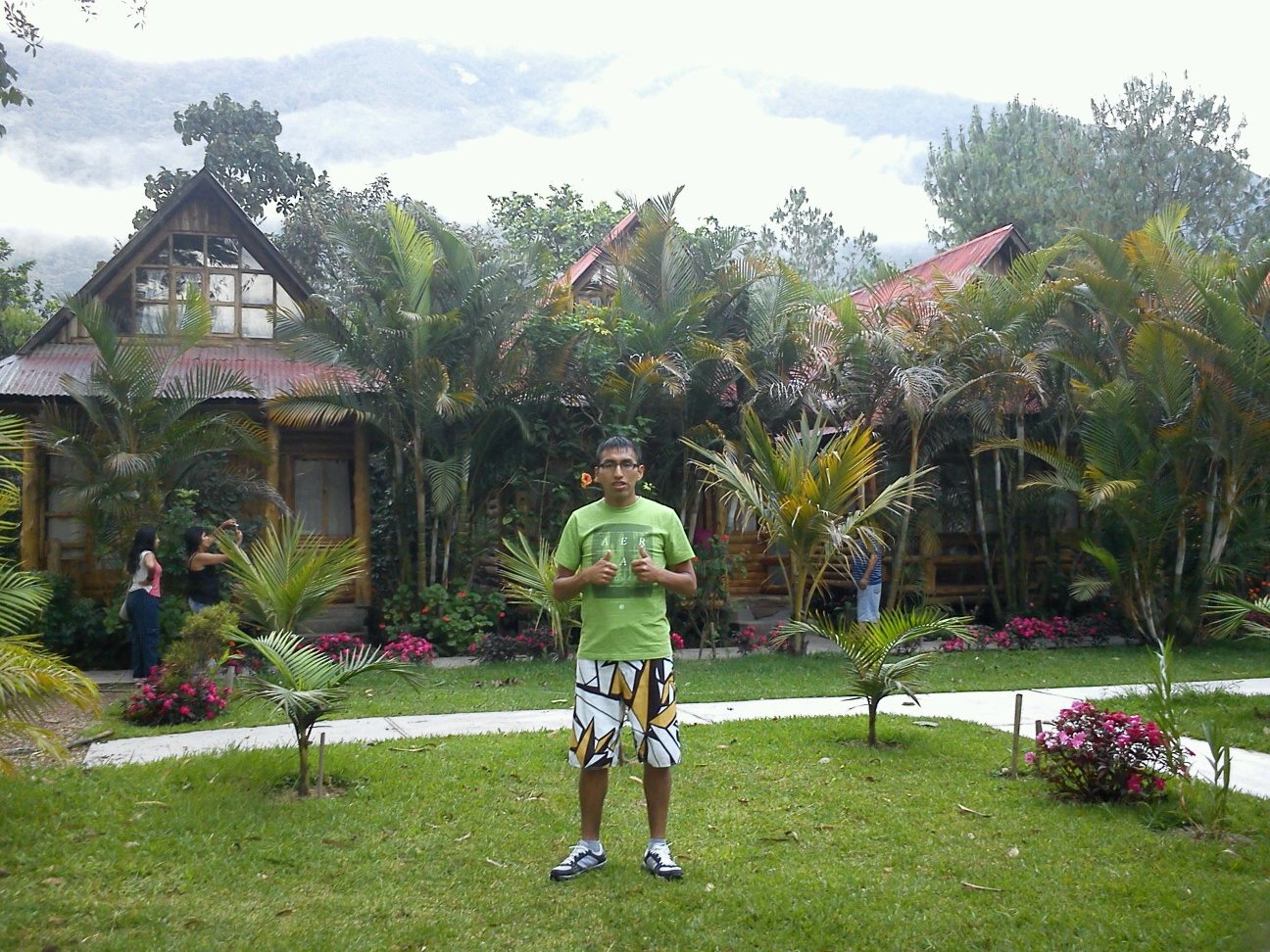 miguelflores201's profile picture.