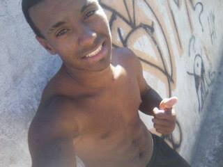 nem melhor nem pior apenas tentando fazer a diferença  
&__&poder do pretinho 
 boa  tarde pasando so pra atualizar