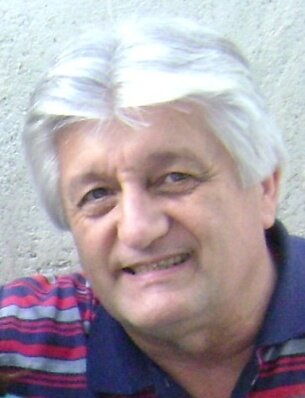 Pastor, Editor de livros