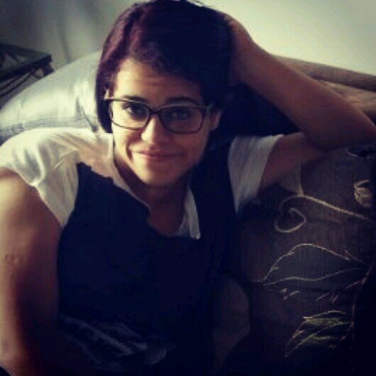 simiquelli's profile picture. a única certeza é que os números não me ajudam em qualquer que seja a dimensão.