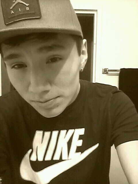 Canadiian\jigger* || 18 *|| || NPD. || follow me :)