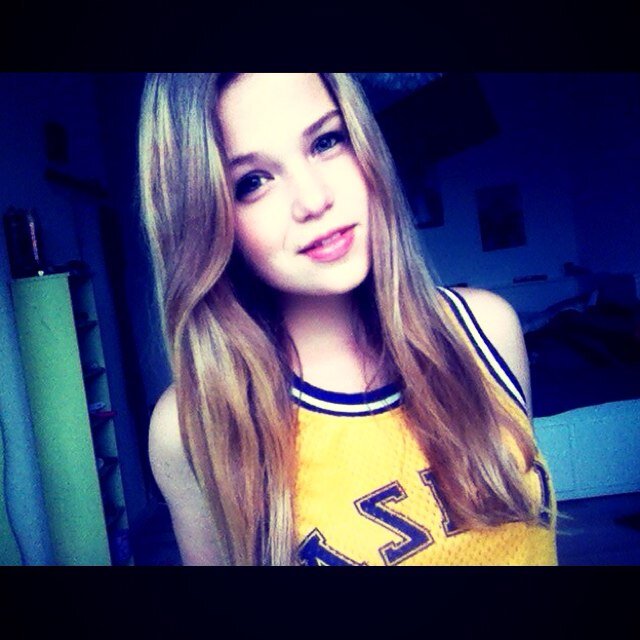 life is too short to wait. ☓ | #swissgirl ♡ | new on twitter ツ | Floorball is my passion ! ♛ | instagram: _xxoxo_ | Follow back :*