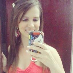 sou_a_vivi's profile picture. 