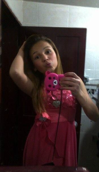 mi  vidad  es  unika  chevere y  hermosa  soy  talentosa  estudiosa y  si  me  sigues te  sigo ok :D =)