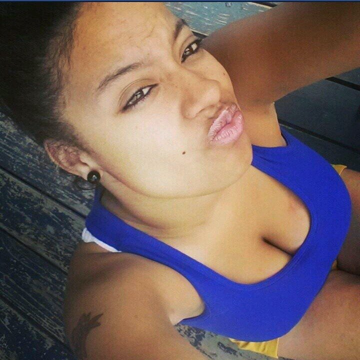 Mrs_Yellowbone's profile picture. Touch her ♥, NOT her body, Make her :-D & DONT waste her :'( .  #hooper #trackStar #goofy #Lover