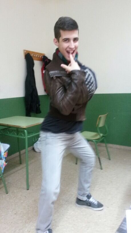 Tio , eres un putho mentiroso , yo no estoy loco.