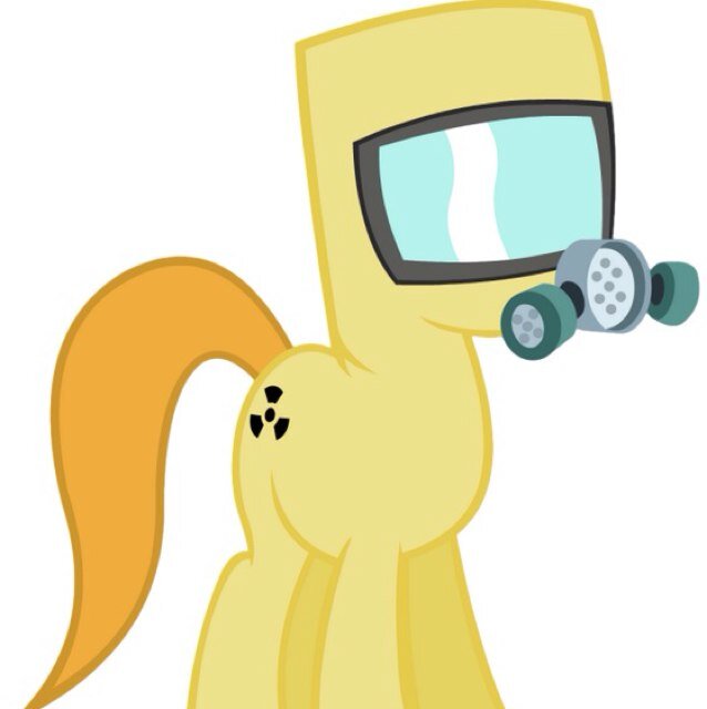 Wandering the streets of Canterlot, shrouded in mystery