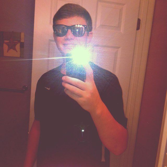 Name• Tyler wilbanks ••_•• I follow back... Like a boss..... I play ⚾..... Taken• 11-22-13