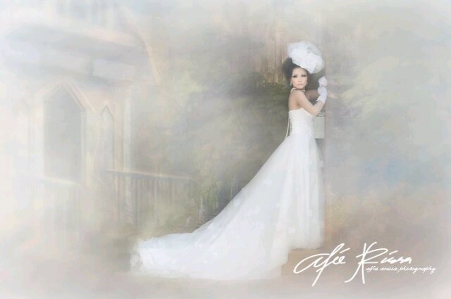 I'm studied photograph in London, but I'm Indonesian • Model • Dancer • Supergirl •