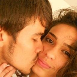 17 . mi locura es natural tu te la inventas simplemente casi normal ..ich liebe dich AJHM