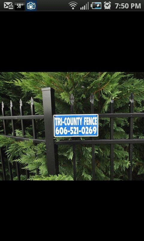 Tri-County Fence specializes in fence, fencing, fence repair, fence maintenance in Williamsburg, Ky. Give me a call for a free estimate at (606)521-0269