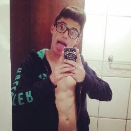 Futuro Arquiteto.Palmerense.Amo muito meus amigos...