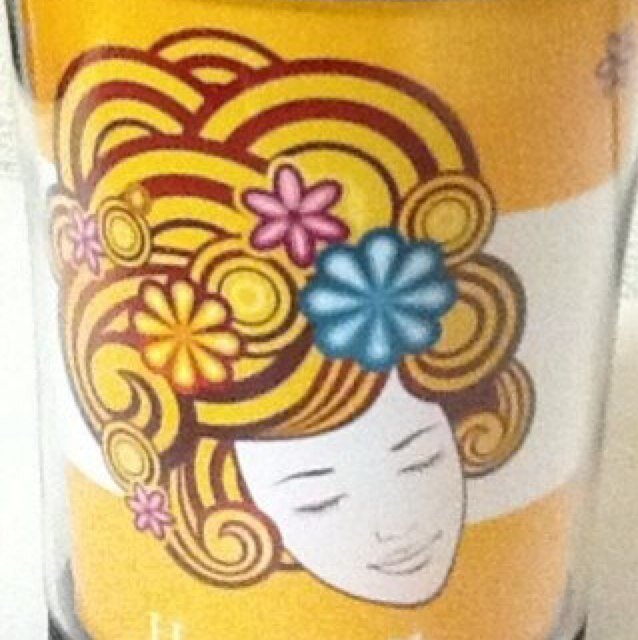 2011年8月23日に娘さん、2014年12月10日に息子さんを出産。 娘は小学生になり毎日勉強に遊びに頑張っています。 息子は乳・卵のアレルギー持ち。完全除去生活です。