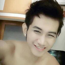 Baik Setia Perhatian Tulus  :*
Tidak Sombong Ramah :*