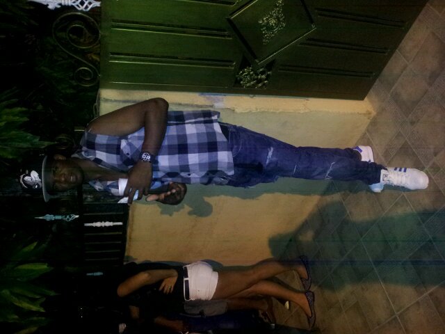 No elijas ala persona masbonita del mundo elije ala persona que aga mas feliz tu mundo.mi pint coje hay  23BBC68F mi whatsappp 829 885 5329