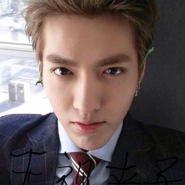 | KRIS HUN YEOL | .. EXOfan อย่าดื้อนะครับ