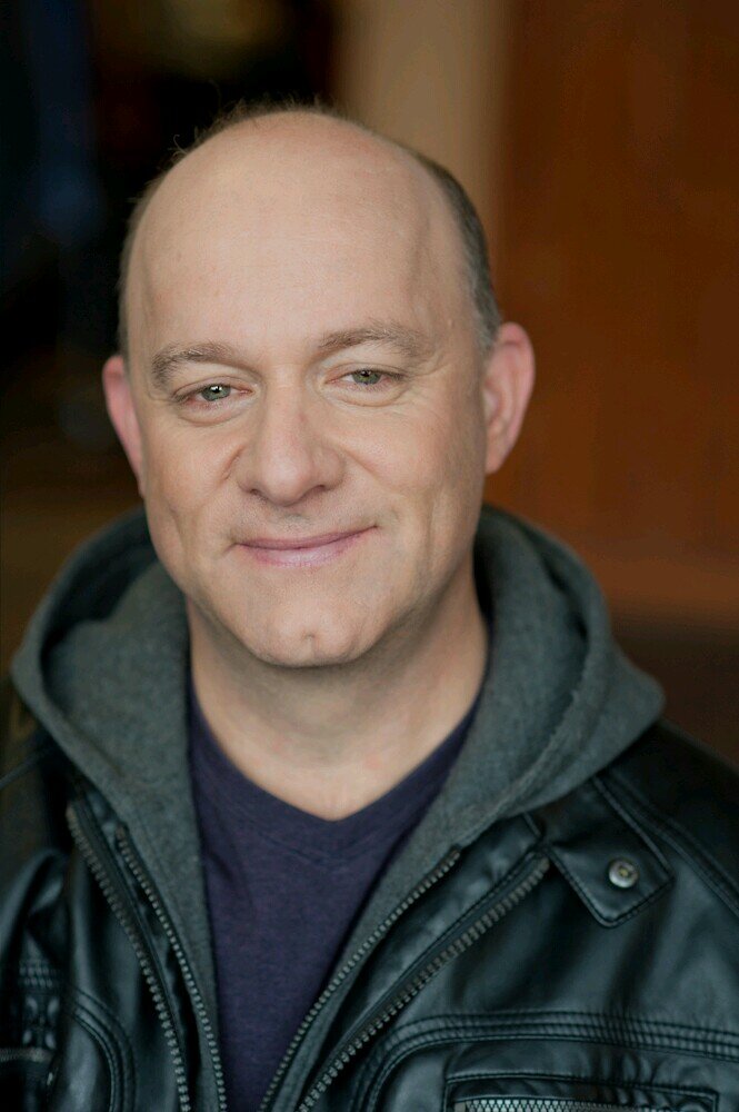 actor, mgmt consultant, leadership coach and single guy