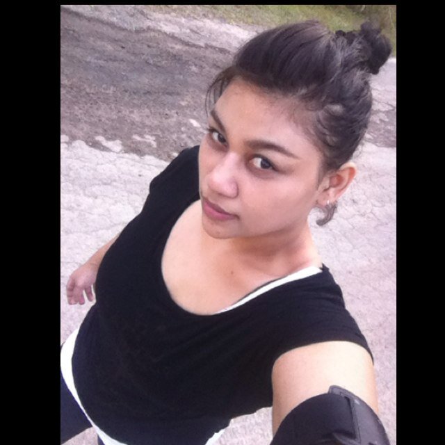 I'm mummy for 2 liltle girl. Started losing weight from 113kg and now 83kg, still wanna get my goal to 60 kg is damn cool. #Weightlose #fit #trainclean #gym
