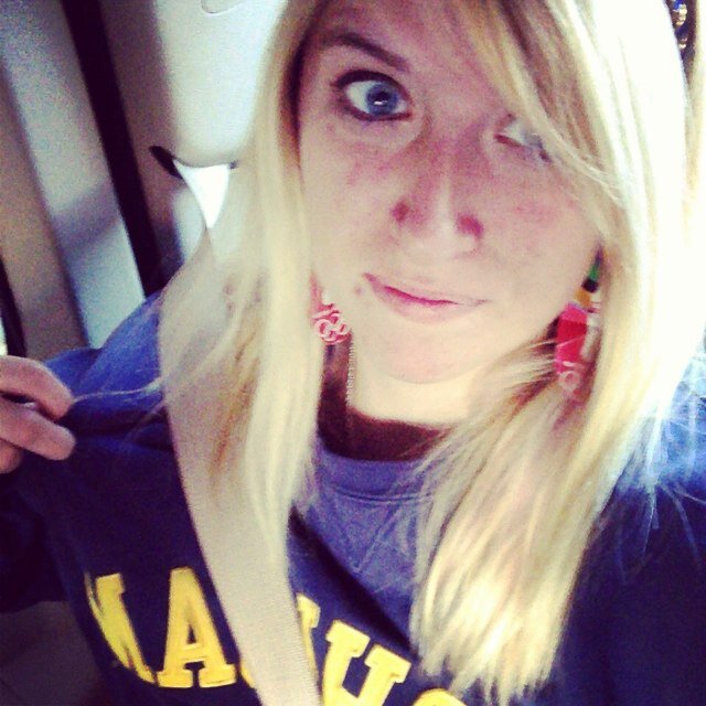 Ashanta19's profile picture. 