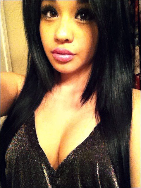 SandyeSaull's profile picture. Everyone says that love hurts, but that's not true. Loneliness, rejection, losing someone hurts, and envy that hurts.