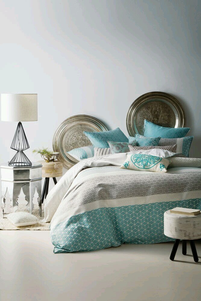 Stockists of Hotel Collection, Egyptian Cotton, Volpes, Horrockses, Linen House, Linen Language, Sesli, Aranda, Mora, Colibri and much more..