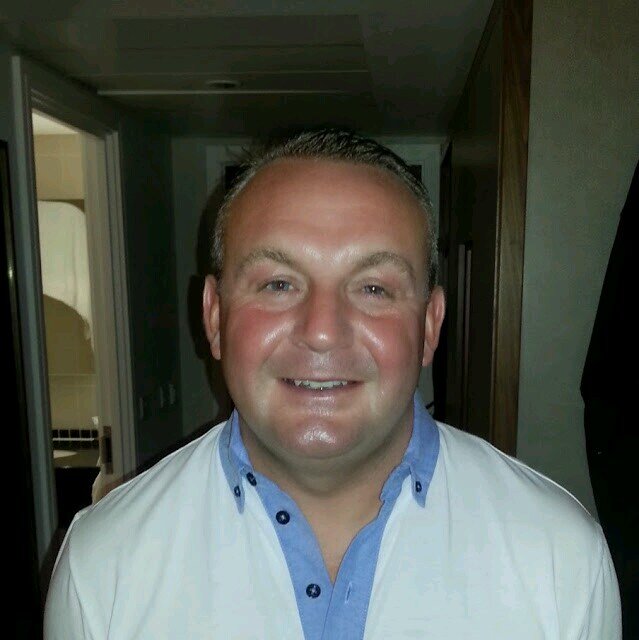 avid golfer and lover of great beer partial to a kebab dripin in chilli & Garlic