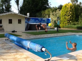 mennostrikwerda's profile picture. .....