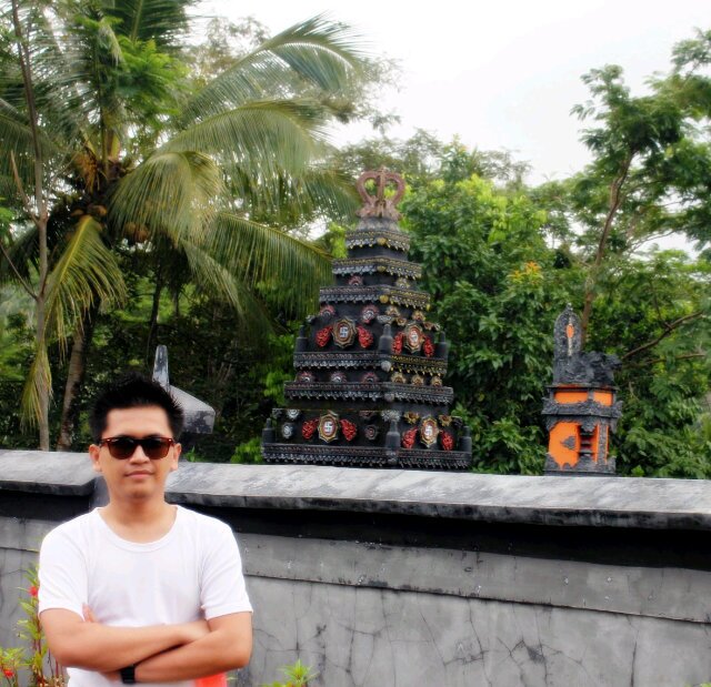 Bachelor of Law || @234SCBanyumas || ♥@dezzaannoo || Milanista...FORZA MILAN!!!