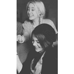 «E dio solo sa quanto cazzo di impegno ci metto per essere migliore di quello che sono.»

{¹³ º² ²º¹³}