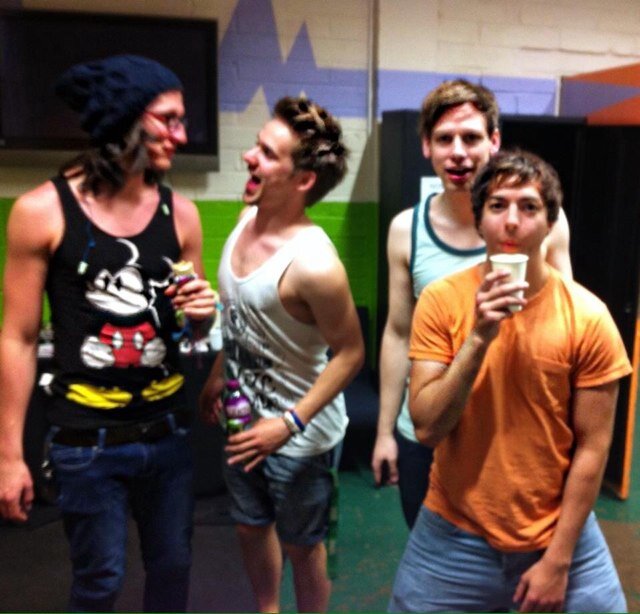 Lets get this party started yo' #followrumours : @rumoursofficial . Like rumours: http://t.co/cLWsKS9Rp3