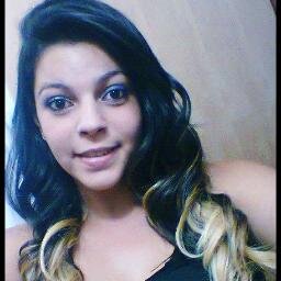 # ♫ ♫ ᶫᵒᵛᵉᵧₒᵤ ♥ ..ciumenta,chata,dramatiica,estranhha,teimosa,difiçil de entender prazer eu..... ♫ 
http://t.co/cigXUPMiYl