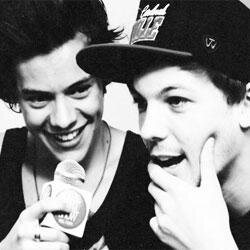 saved acc for @intensexzarry please go and give her a follow x