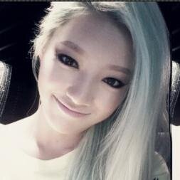 wassup nari bot #92line ไม่โฆษนาว่าน่ารัก แต่ก็เป็นที่รักของหมอโฮจุน -///- @Hojune92_bth Real @wassup_narinari open 24\11\13