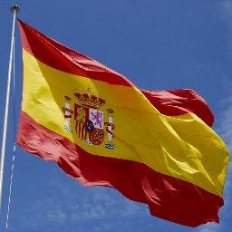 Cosas que pasan en España!!!!!
-Él está parado. -Nosotros también. -Vosotros estudiais. -Ellos emigran