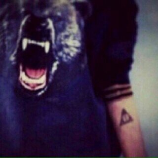Hi, My Name is Hamad,
              I live in Dubai 
    Add Me ,in BBM :7D7D5F50    insta:H.almansory