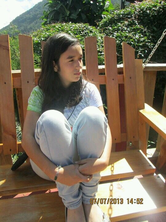 vive la vida como si mo uviera un mañana :* :$